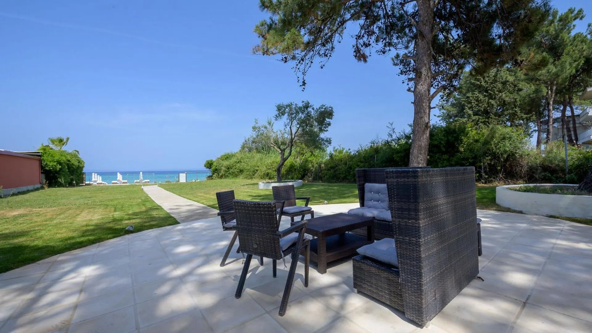 Aura Beachfront Private Pool Villa Kriopigi Greece
