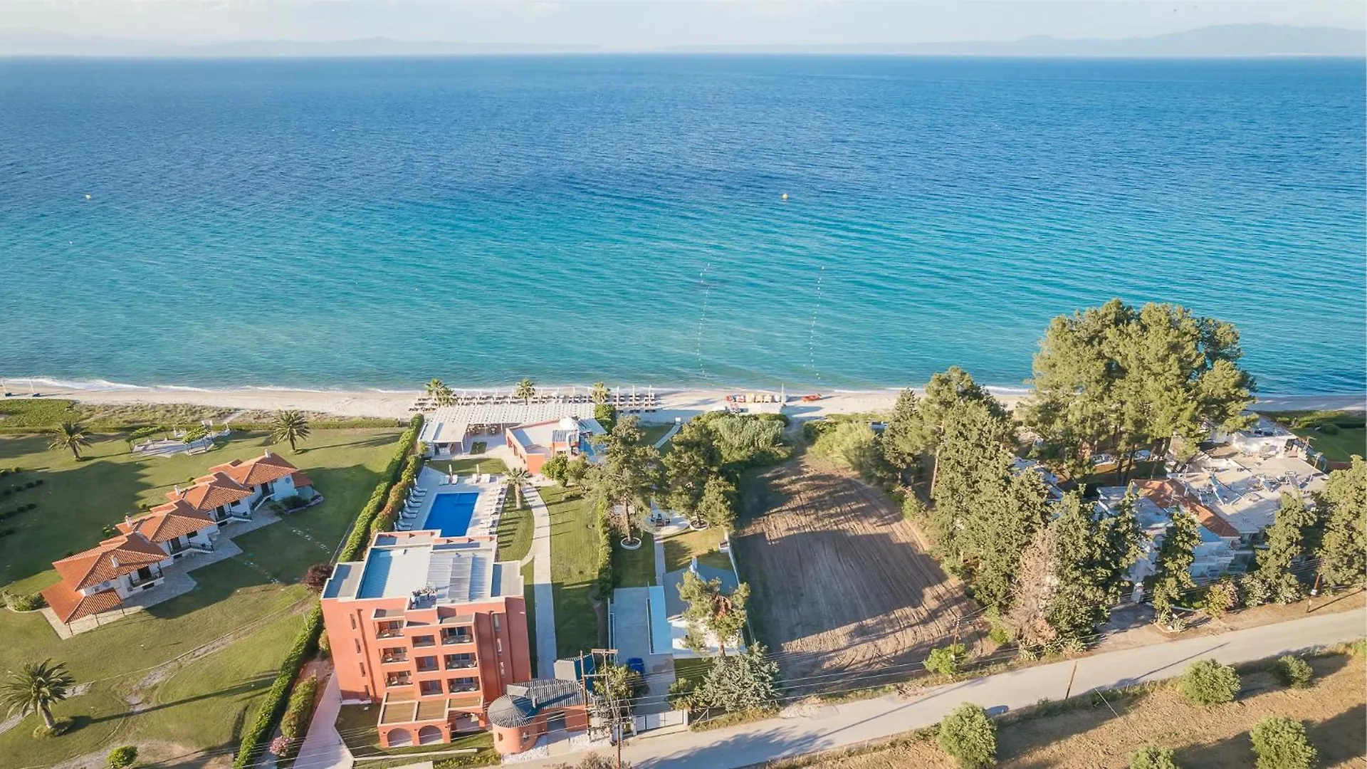 Aura Beachfront Private Pool Villa Kriopigi